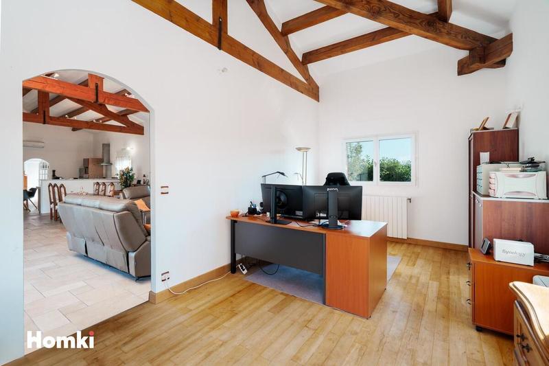 Maison - 227 m² - 8 pièces