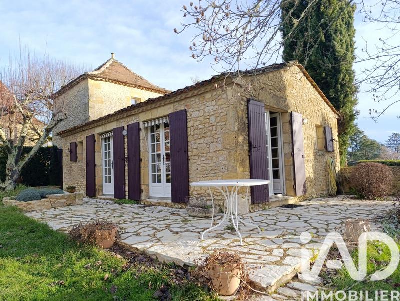 Maison - 393 m² - 10 pièces