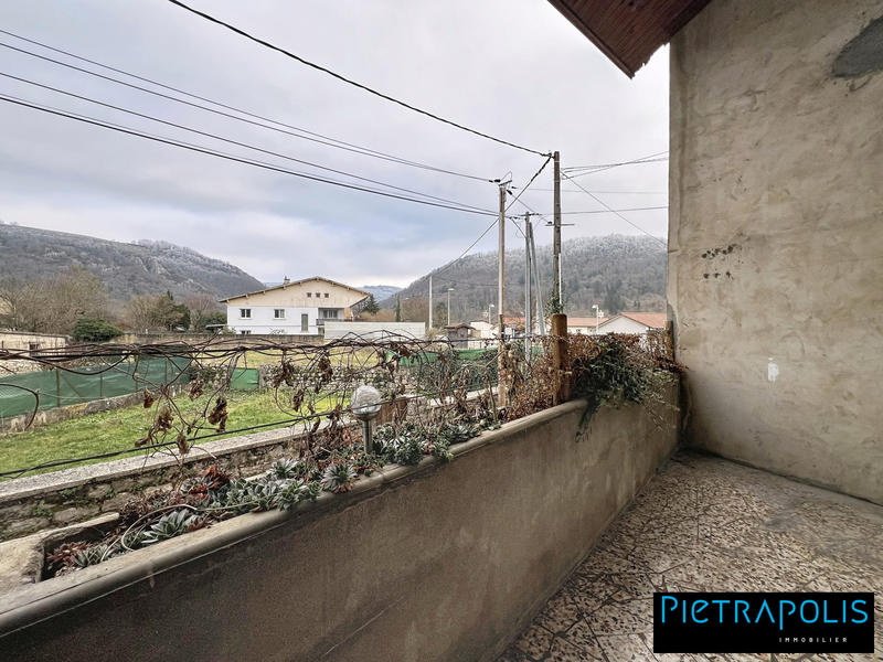 Maison - 97 m² - 4 pièces