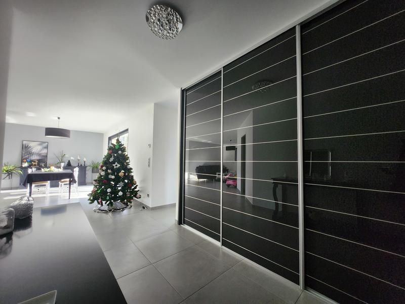 Maison - 149 m² - 6 pièces