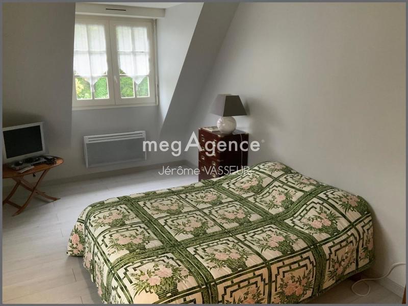 Maison - 224 m² - 7 pièces