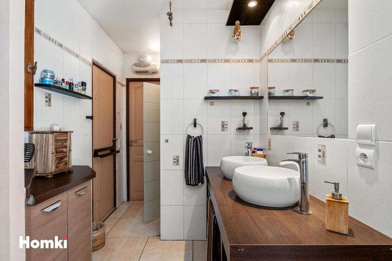 Maison - 171 m² - 6 pièces