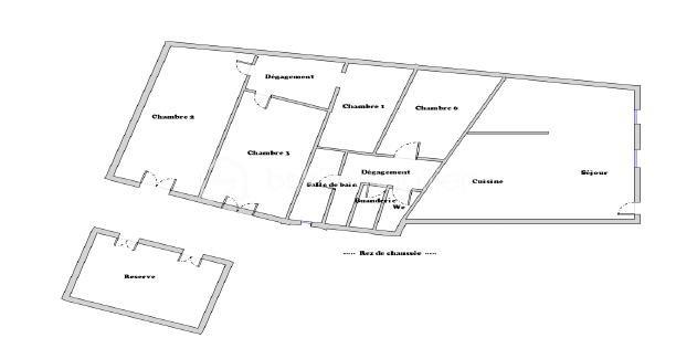 Maison - 367 m² - 13 pièces