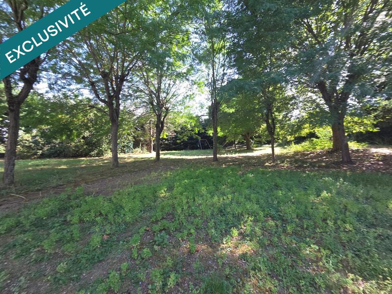 Maison - 260 m² - 10 pièces