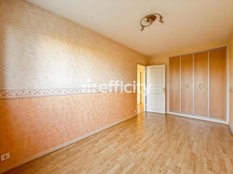 Appartement - 82 m² - 4 pièces