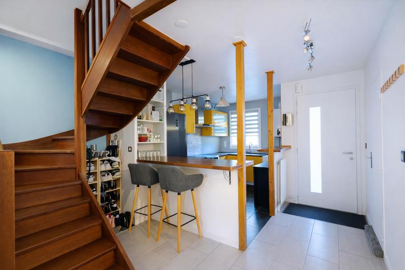 Maison - 95 m² - 5 pièces