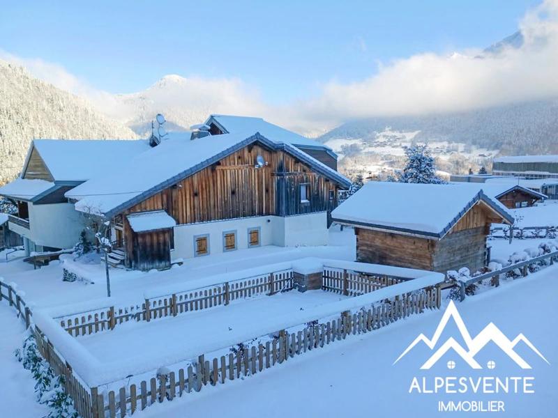 Châlet - 195 m² - 9 pièces