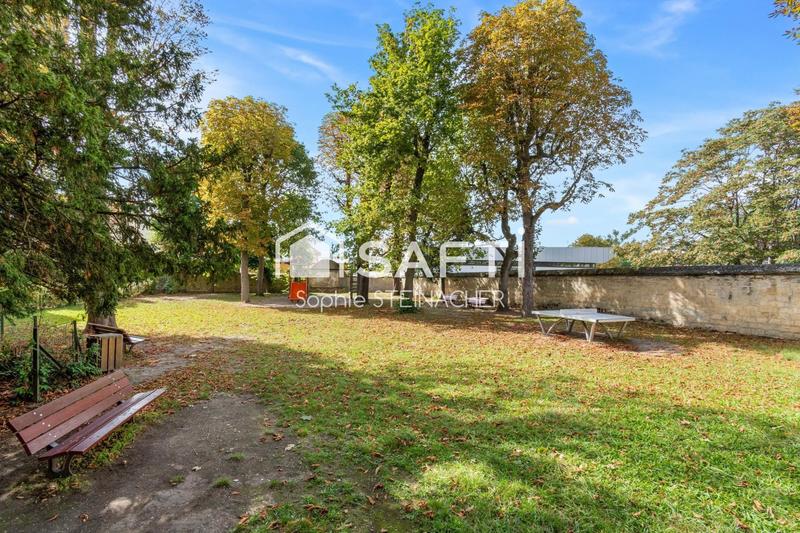 Appartement - 93 m² - 5 pièces