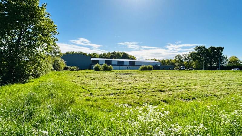 Terrain constructible - 700 m²