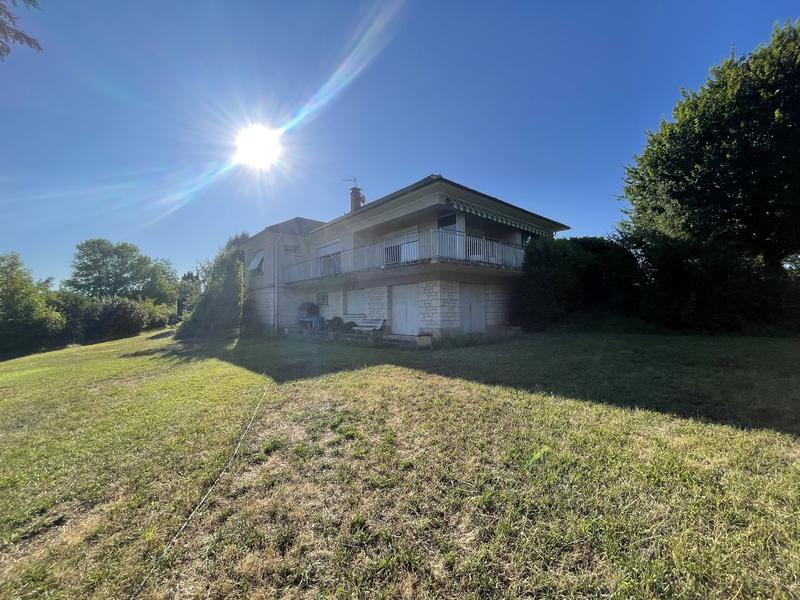 Maison - 190 m² - 6 pièces