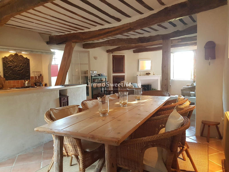 Maison - 143 m² - 7 pièces