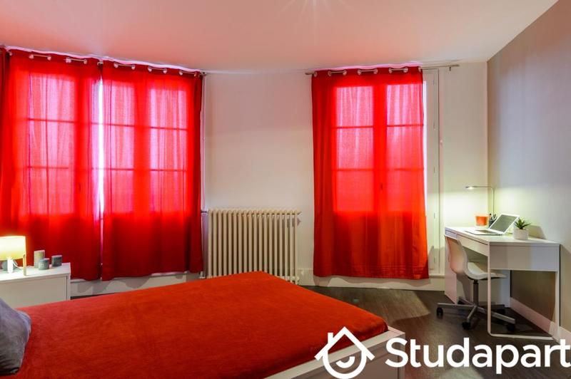 Chambre - 13 m² - 1 pièce