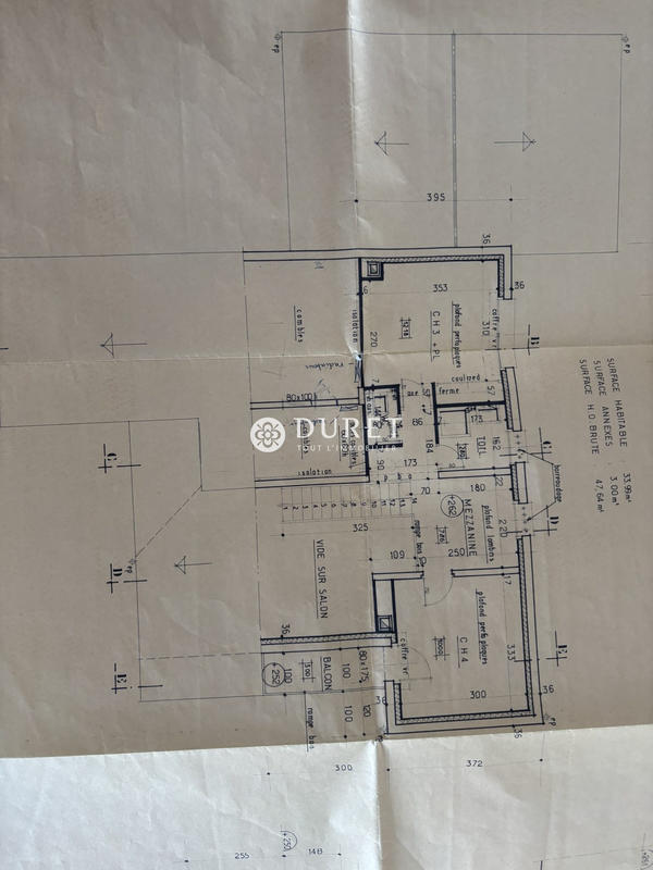 Maison - 141 m² - 8 pièces