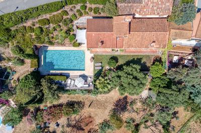 Maison - 195 m² - 6 pièces