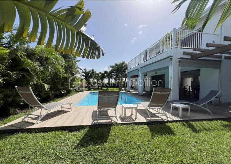 Villa - 143 m² - 5 pièces