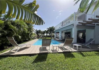 Villa - 143 m² - 5 pièces