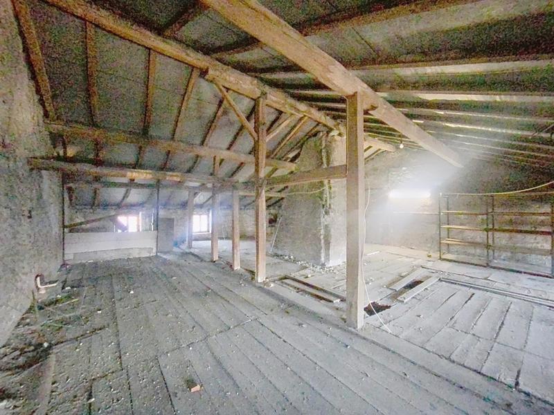 Maison de village - 155 m² - 9 pièces