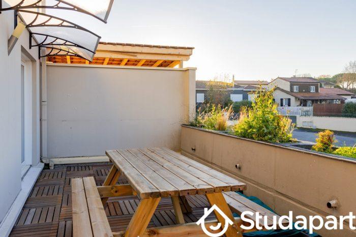 Chambre - 11 m² - 1 pièce