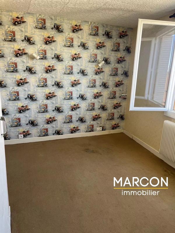 Maison - 95 m² - 4 pièces