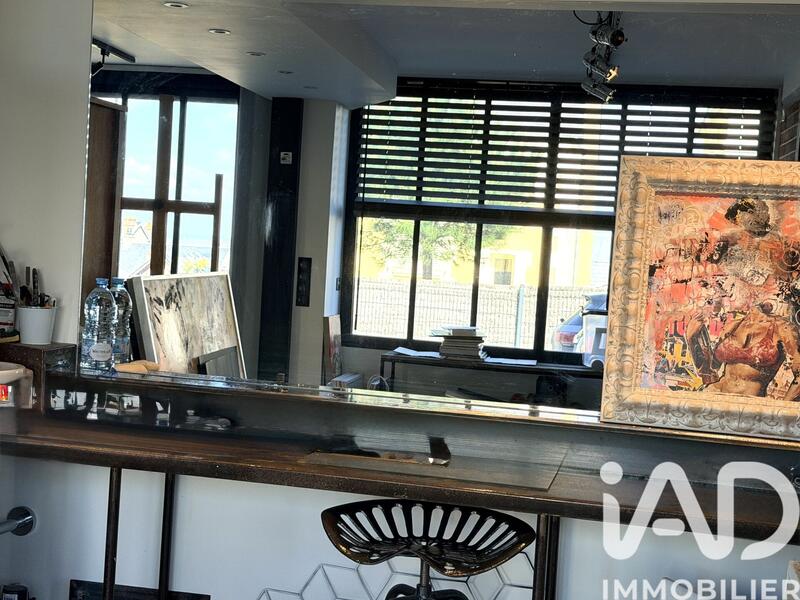 Maison - 95 m² - 5 pièces