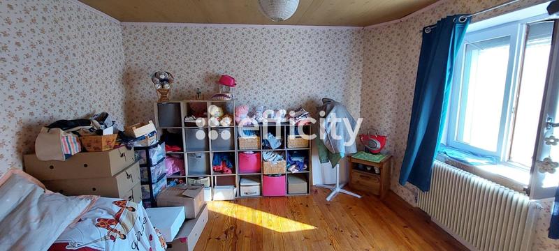 Maison - 200 m² - 9 pièces