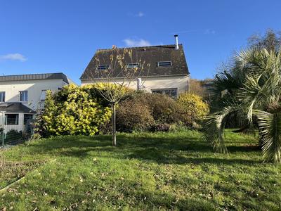 Maison - 135 m² - 6 pièces