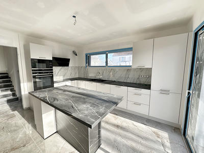 Maison - 103 m² - 4 pièces