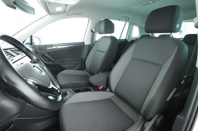 Volkswagen Tiguan 1.4 Tsi Act BlueMotion Tech Confortline Dsg6 150 ch