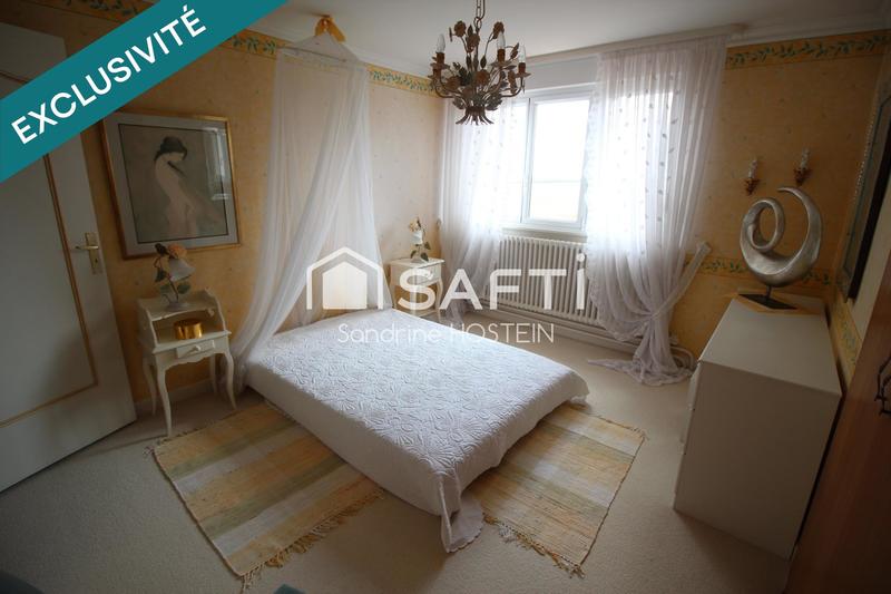 Maison - 223 m² - 8 pièces