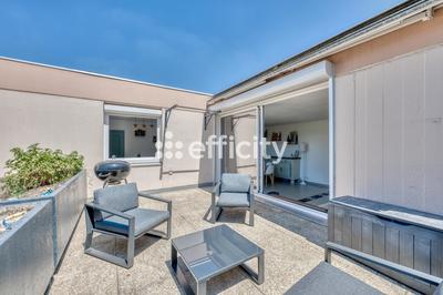 Appartement - 80 m² - 4 pièces