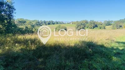Terrain constructible - 1 881 m²