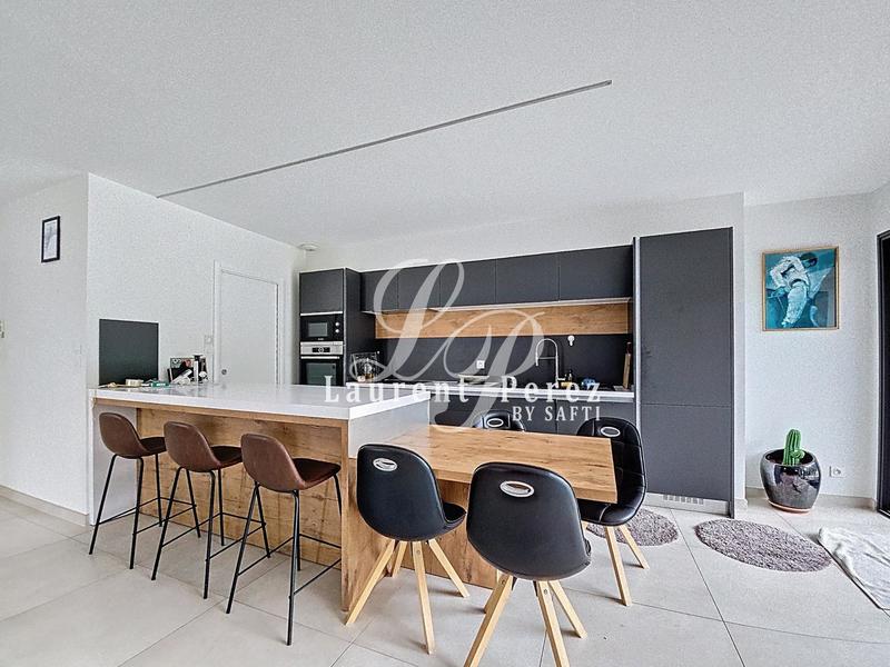 Maison - 175 m² - 6 pièces