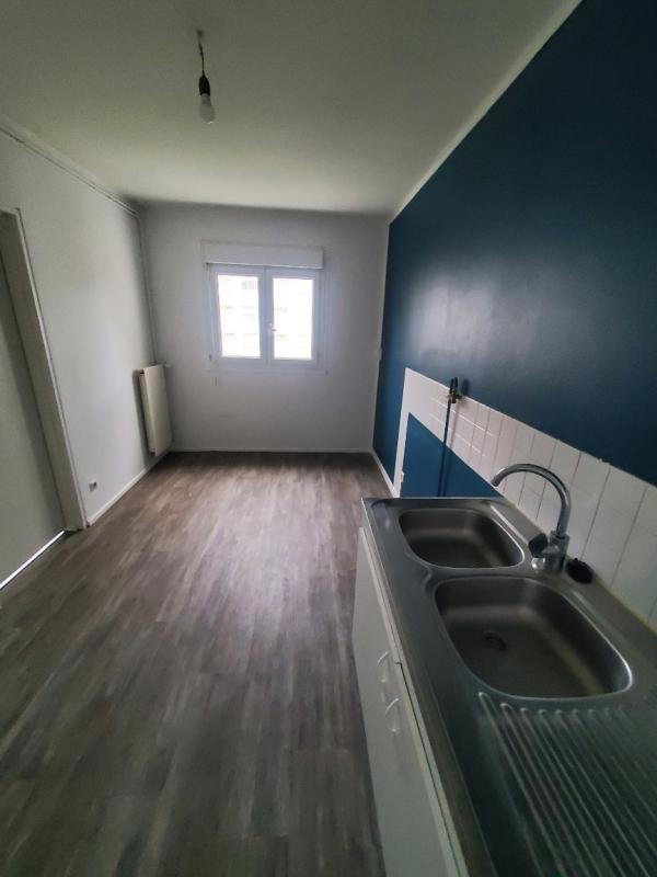 Appartement ancien - 77 m² - 4 pièces