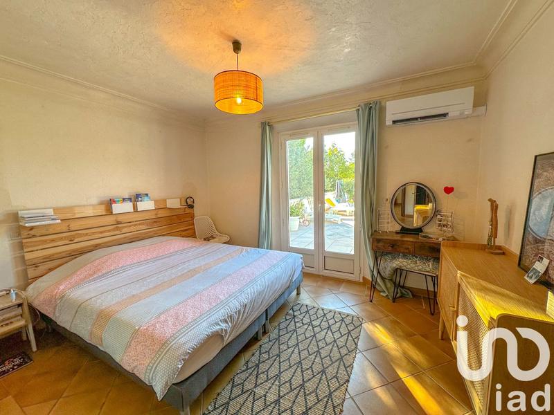 Maison - 258 m² - 10 pièces