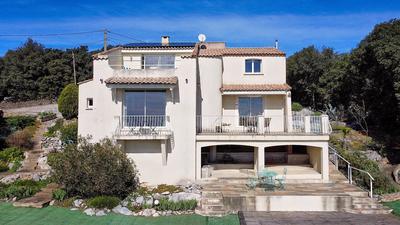 Maison - 130 m² - 4 pièces