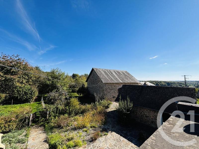 Maison de village - 236 m² - 5 pièces