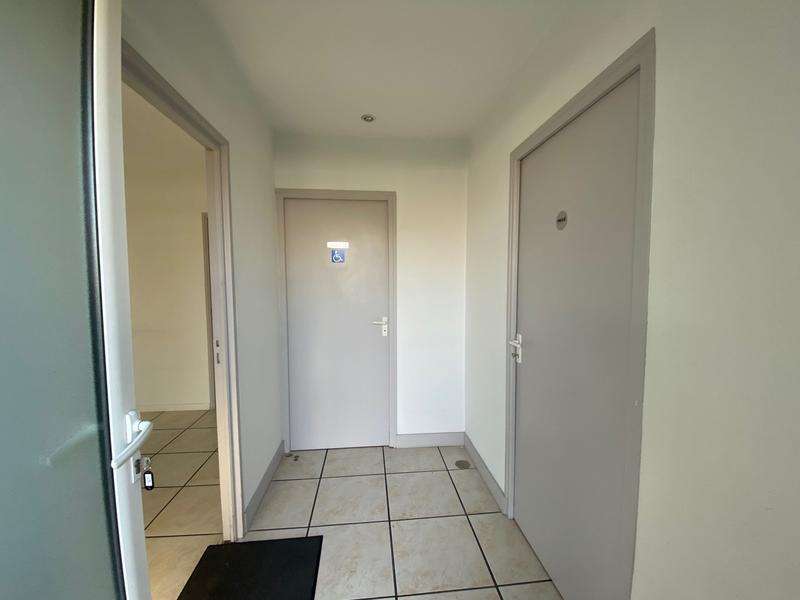 Local d'activités - 56 m²