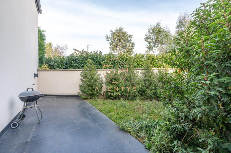 Maison - 104 m² - 3 pièces