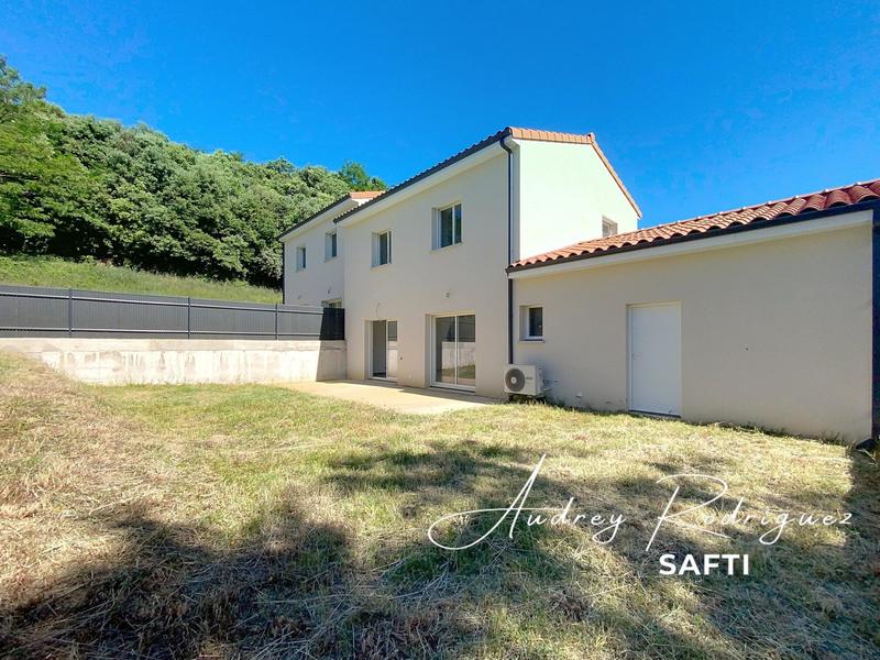 Maison - 98 m² - 4 pièces