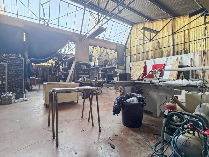 Local d'activité / Entrepôt - 362 m² - 3 pièces