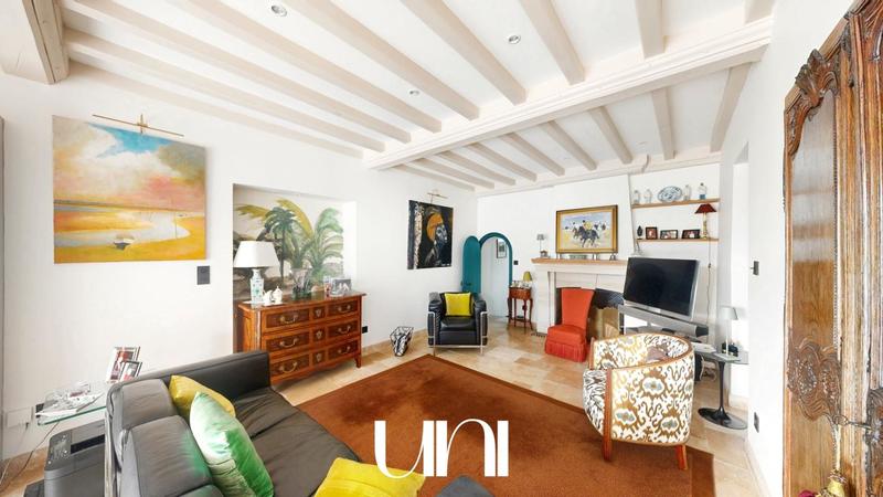 Maison - 185 m² - 6 pièces