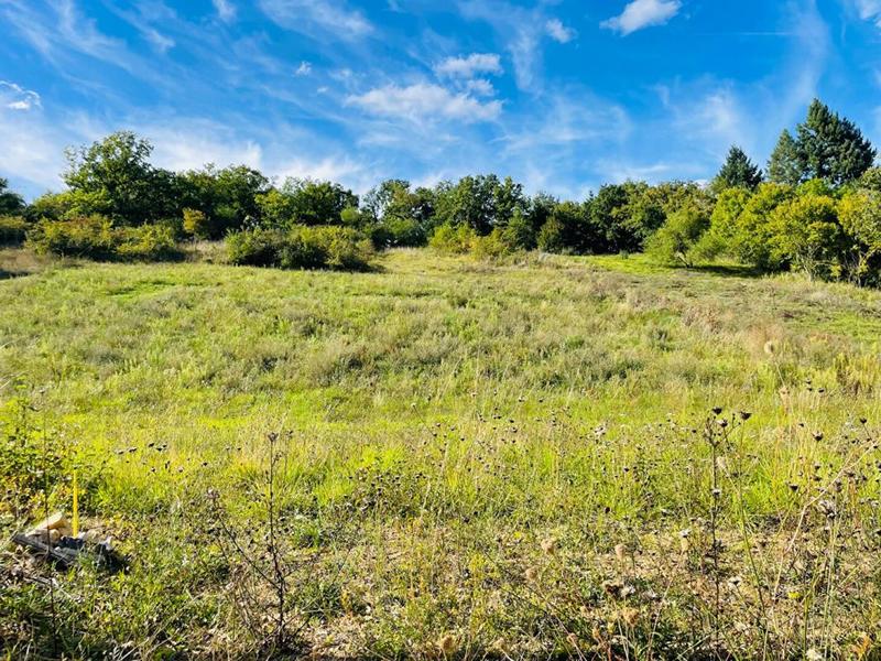 Terrain constructible - 1 780 m²