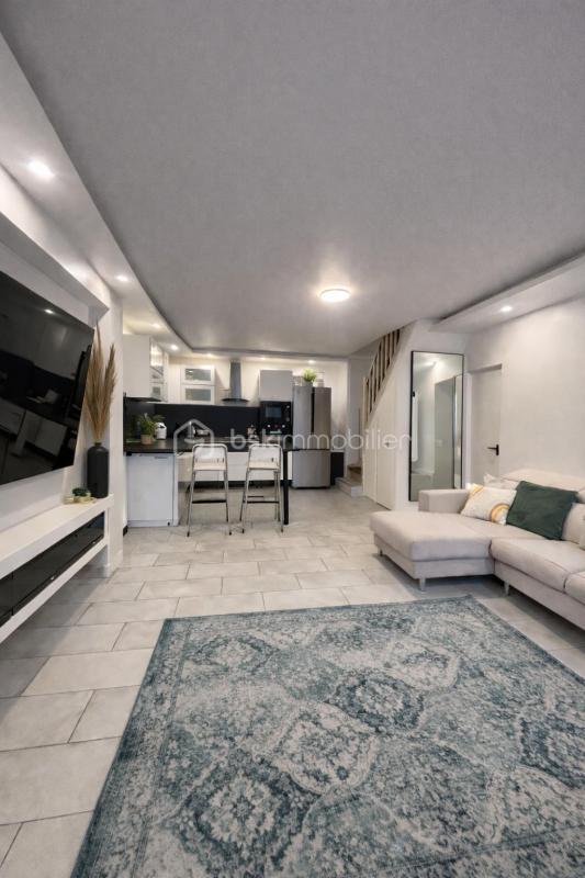 Maison - 77 m² - 4 pièces