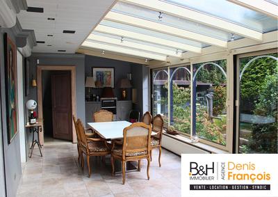 Maison - 217 m² - 7 pièces