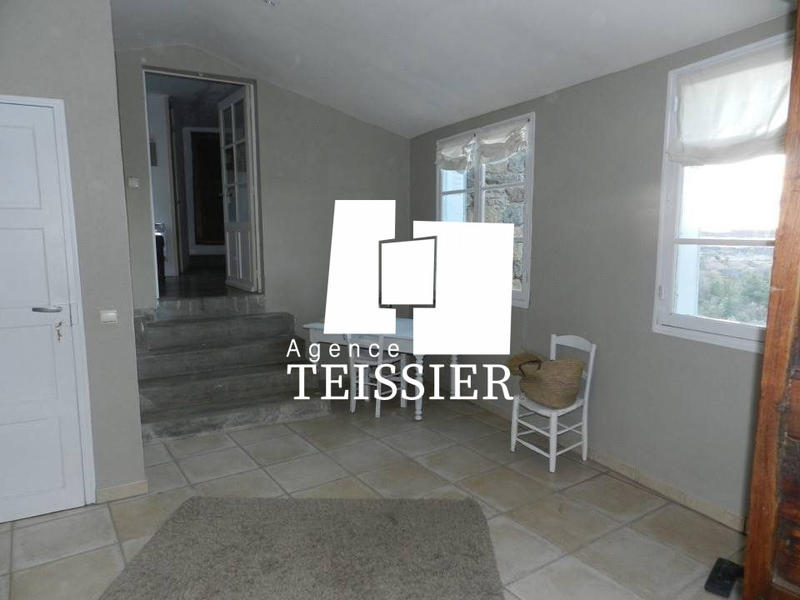 Maison - 300 m² - 14 pièces