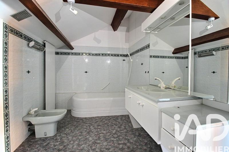 Maison de village - 139 m² - 6 pièces