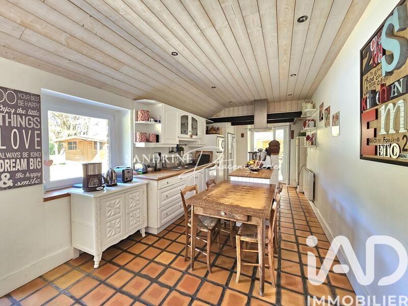 Maison - 293 m² - 12 pièces