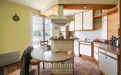 Maison - 170 m² - 7 pièces