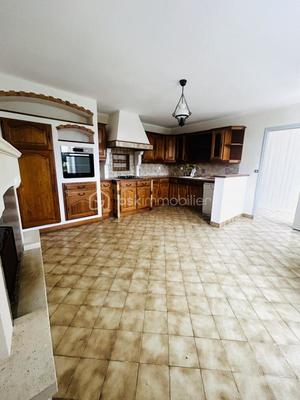 Demeure - 154 m² - 7 pièces