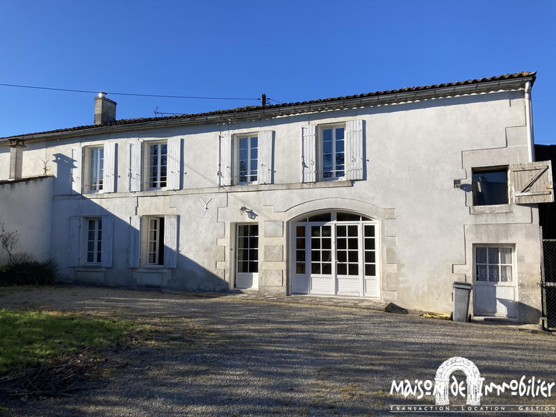 Maison - 120 m² - 4 pièces
